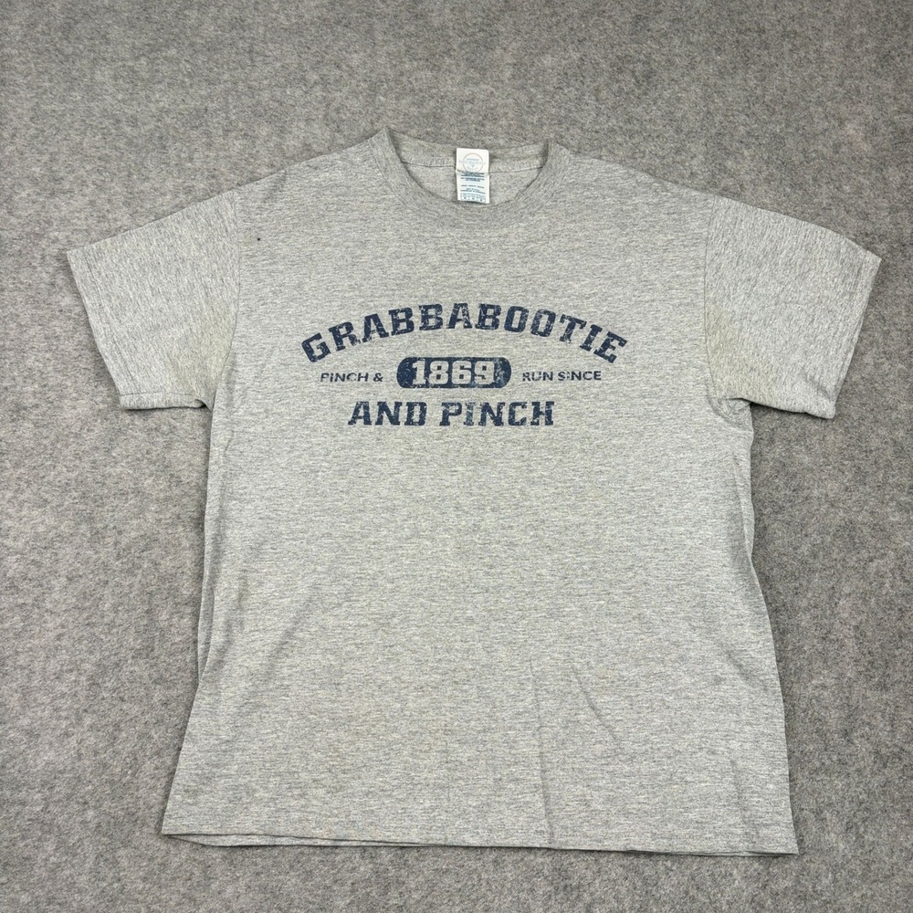 Grabbabootie Graphic T-Shirt Mens Medium Grey Funny Humor Vintage Y2K 90s Surf